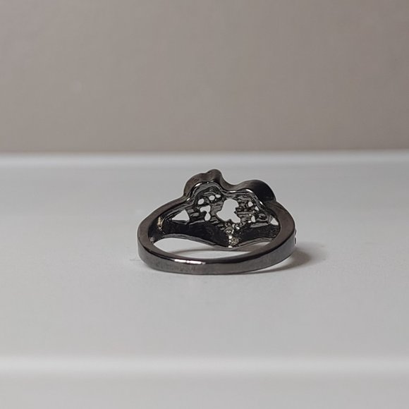 Very Cool Dark Heart Ring Size 8 - Picture 3 of 11